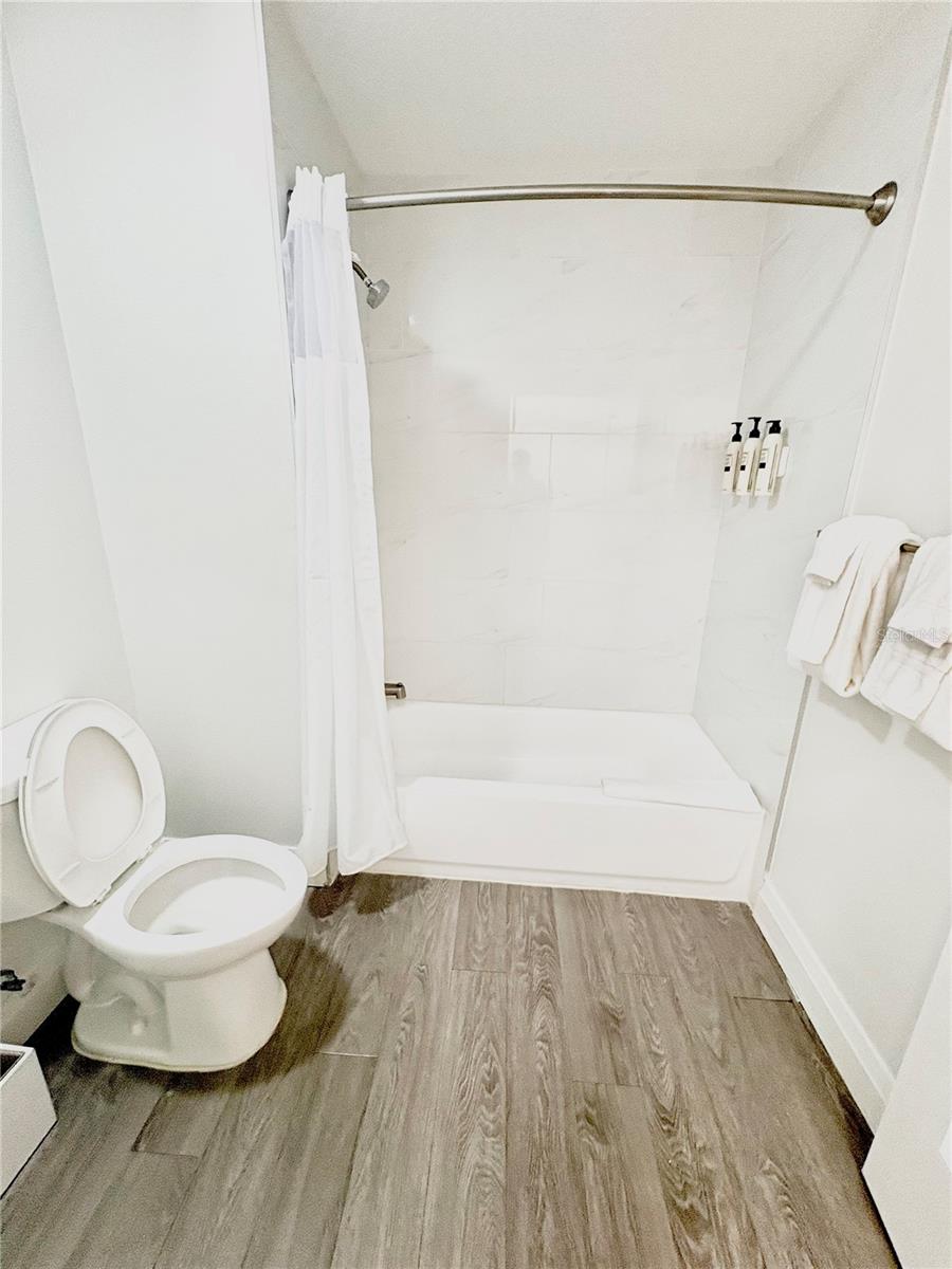Image 13 of 17 For 14501 Grove Resort Avenue 3524