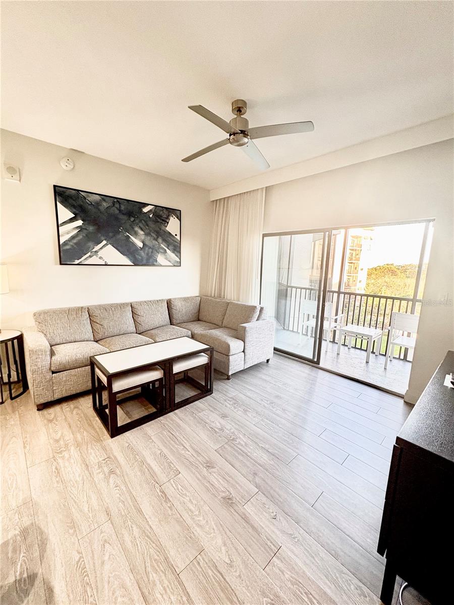 Image 7 of 17 For 14501 Grove Resort Avenue 3524