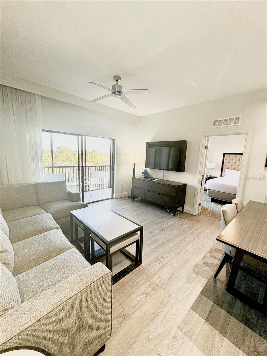 Image 8 of 17 For 14501 Grove Resort Avenue 3524