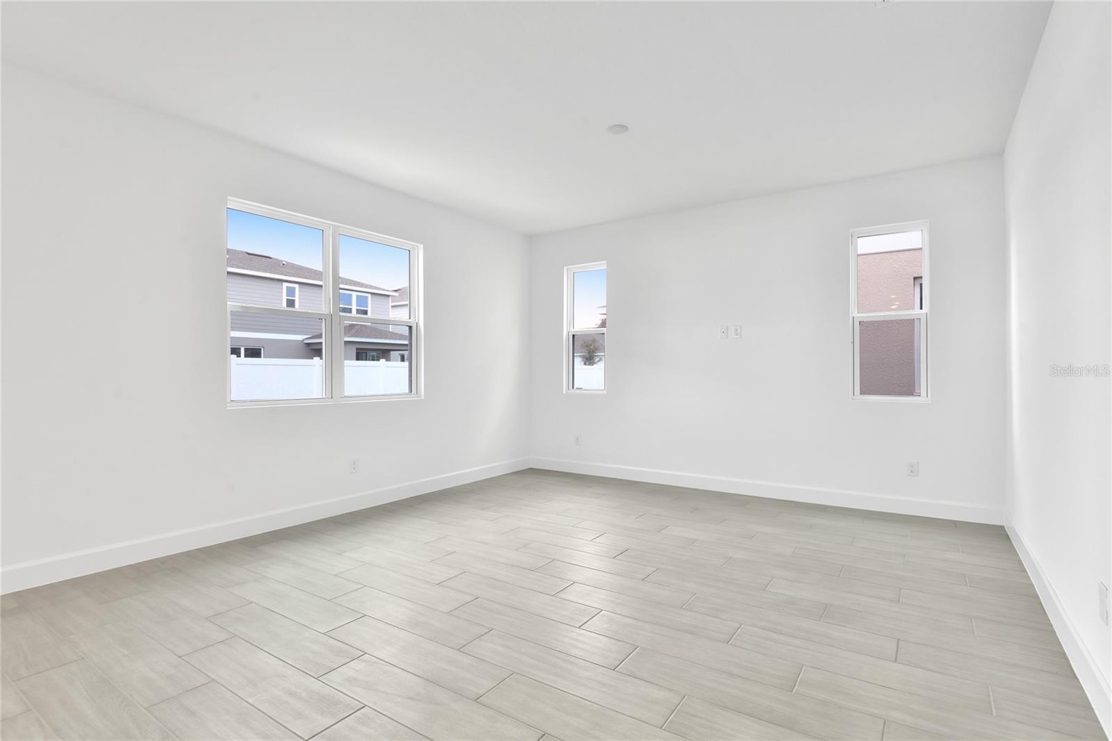 Image 10 of 20 For 143 Waterstone Loop