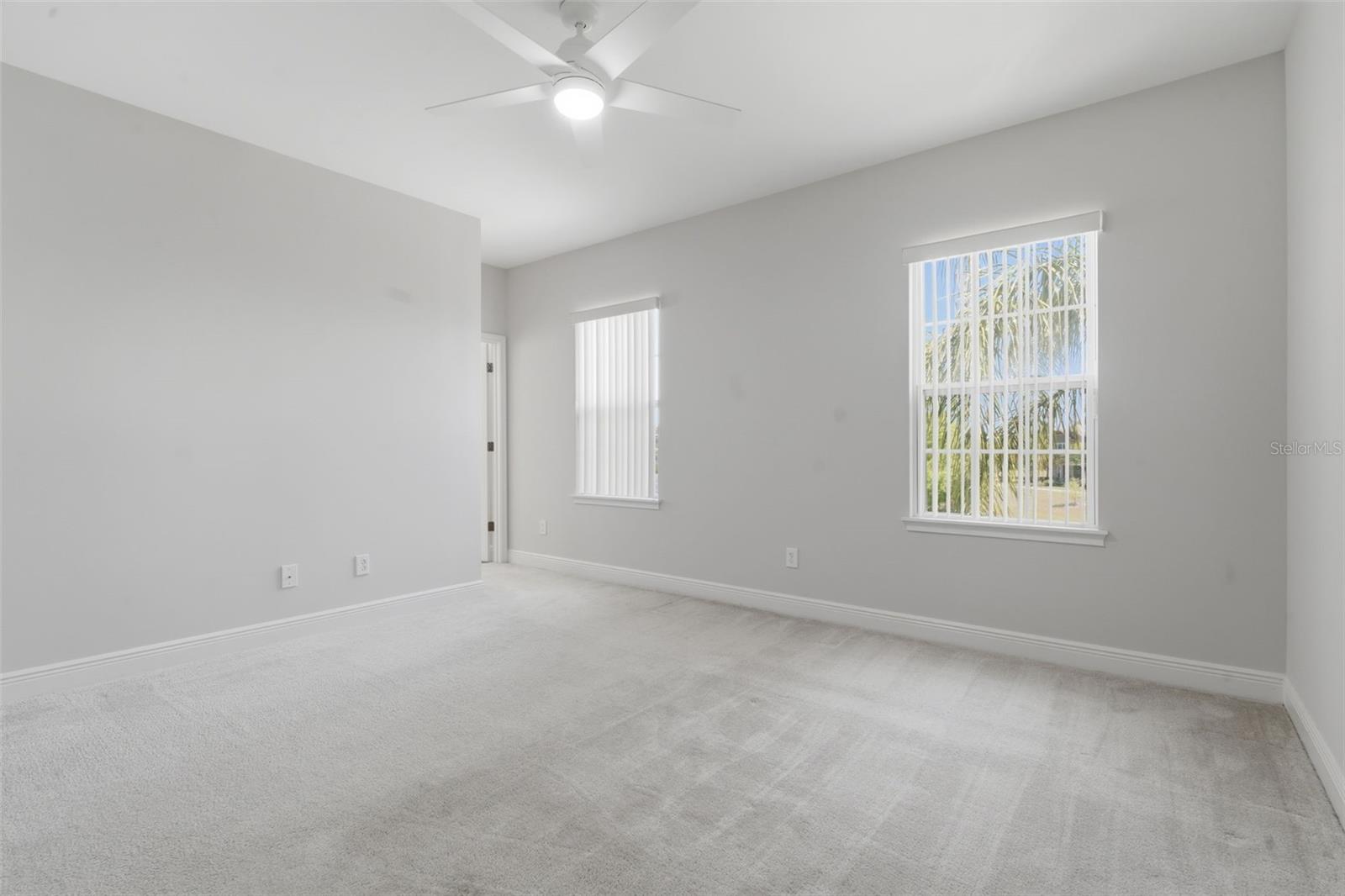 Image 27 of 47 For 11486 Misty Oak Alley