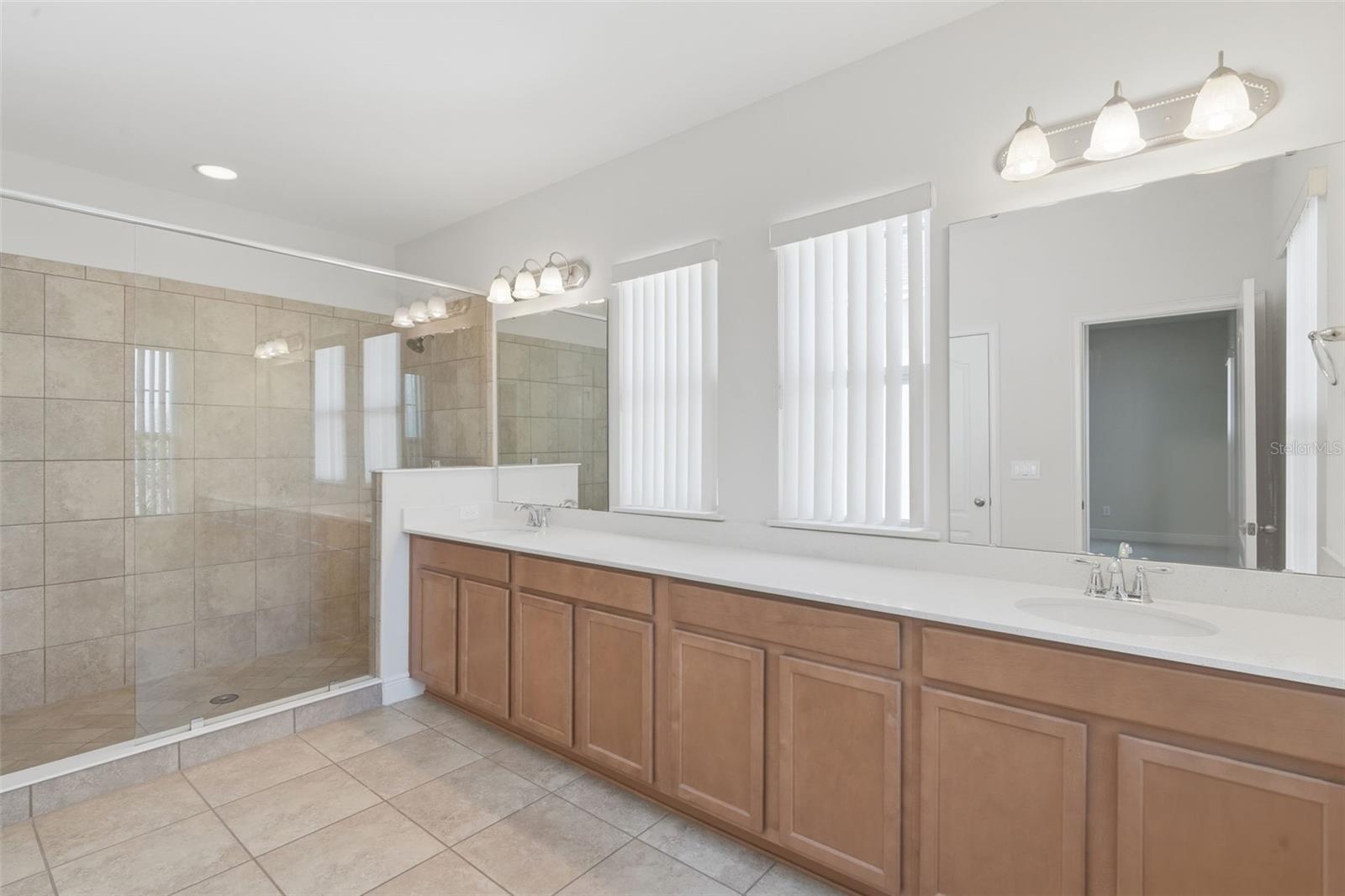 Image 30 of 47 For 11486 Misty Oak Alley