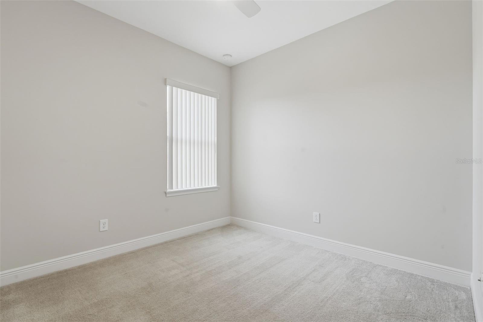 Image 32 of 47 For 11486 Misty Oak Alley