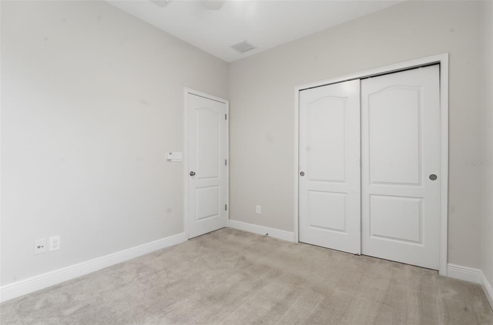 Image 33 of 47 For 11486 Misty Oak Alley