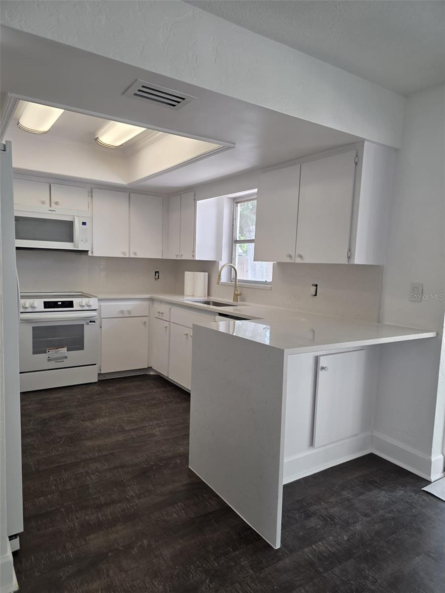 Image 26 of 55 For 5210 Dr Martin Luther King Jr St N Street