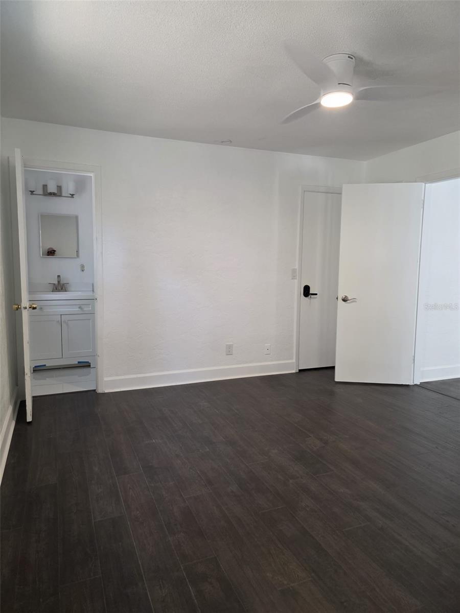 Image 29 of 55 For 5210 Dr Martin Luther King Jr St N Street