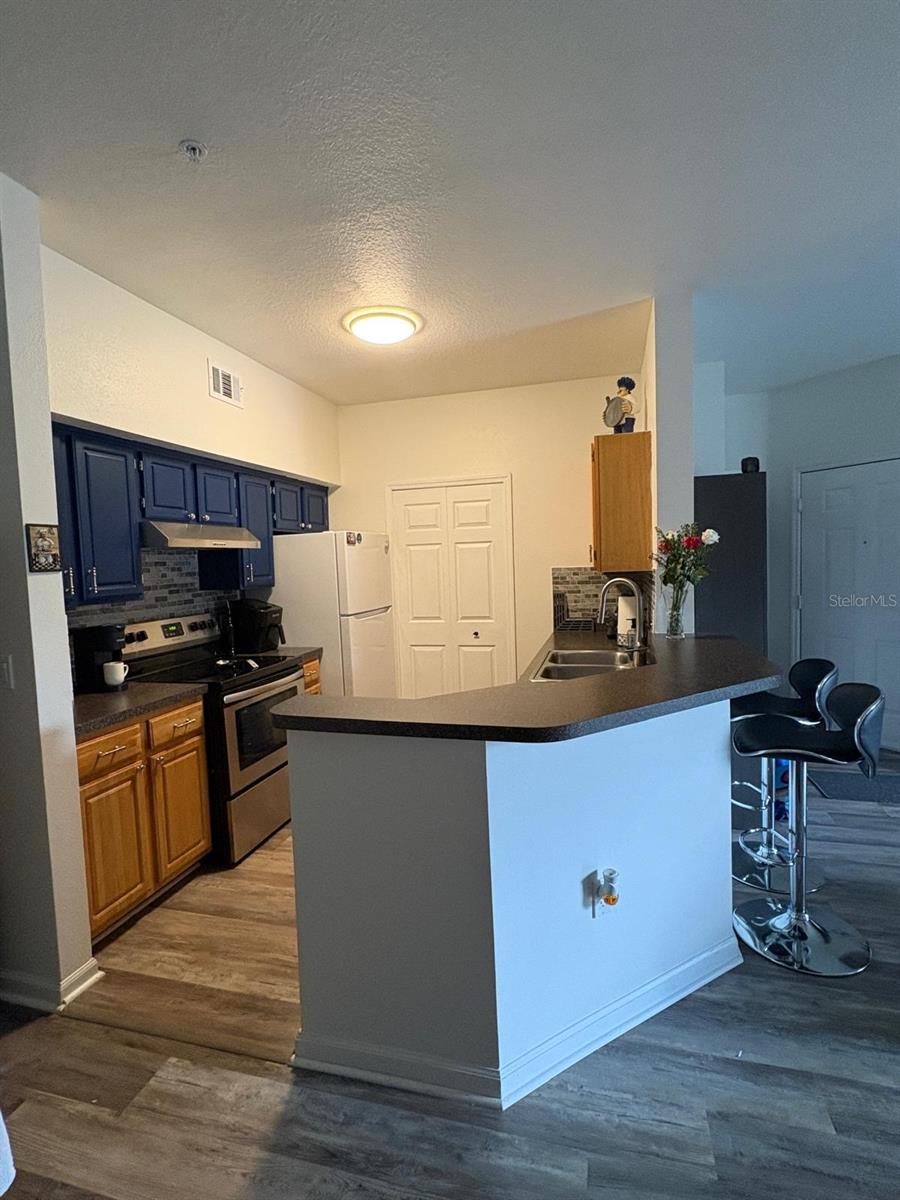 Image 9 of 21 For 5961 Westgate Drive 2024