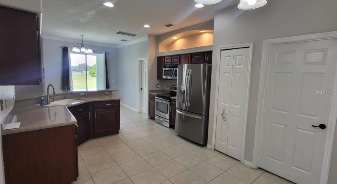 Image 4 of 26 For 2276 Mountleigh Trail