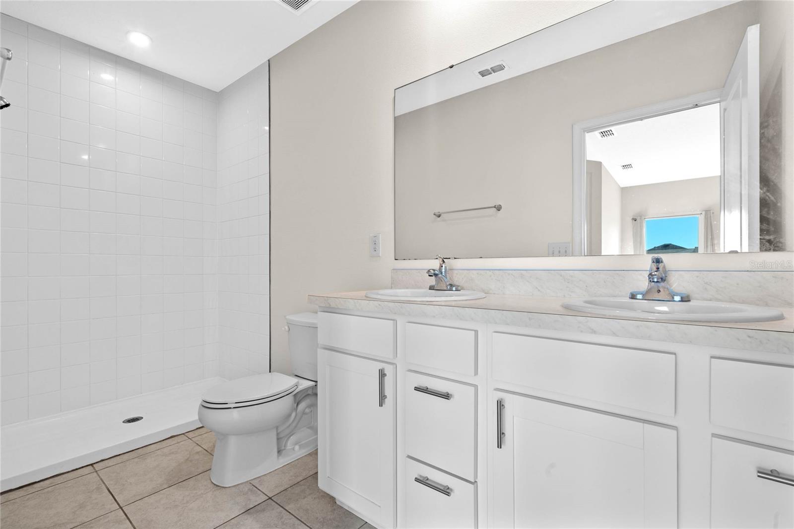 Image 15 of 22 For 1125 Catskill Drive