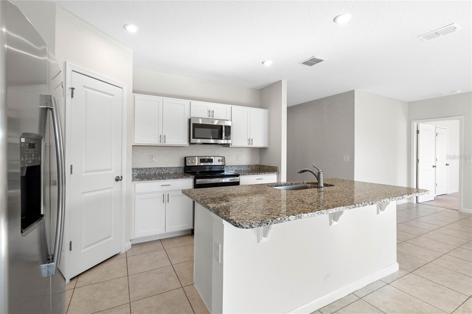 Image 5 of 22 For 1125 Catskill Drive