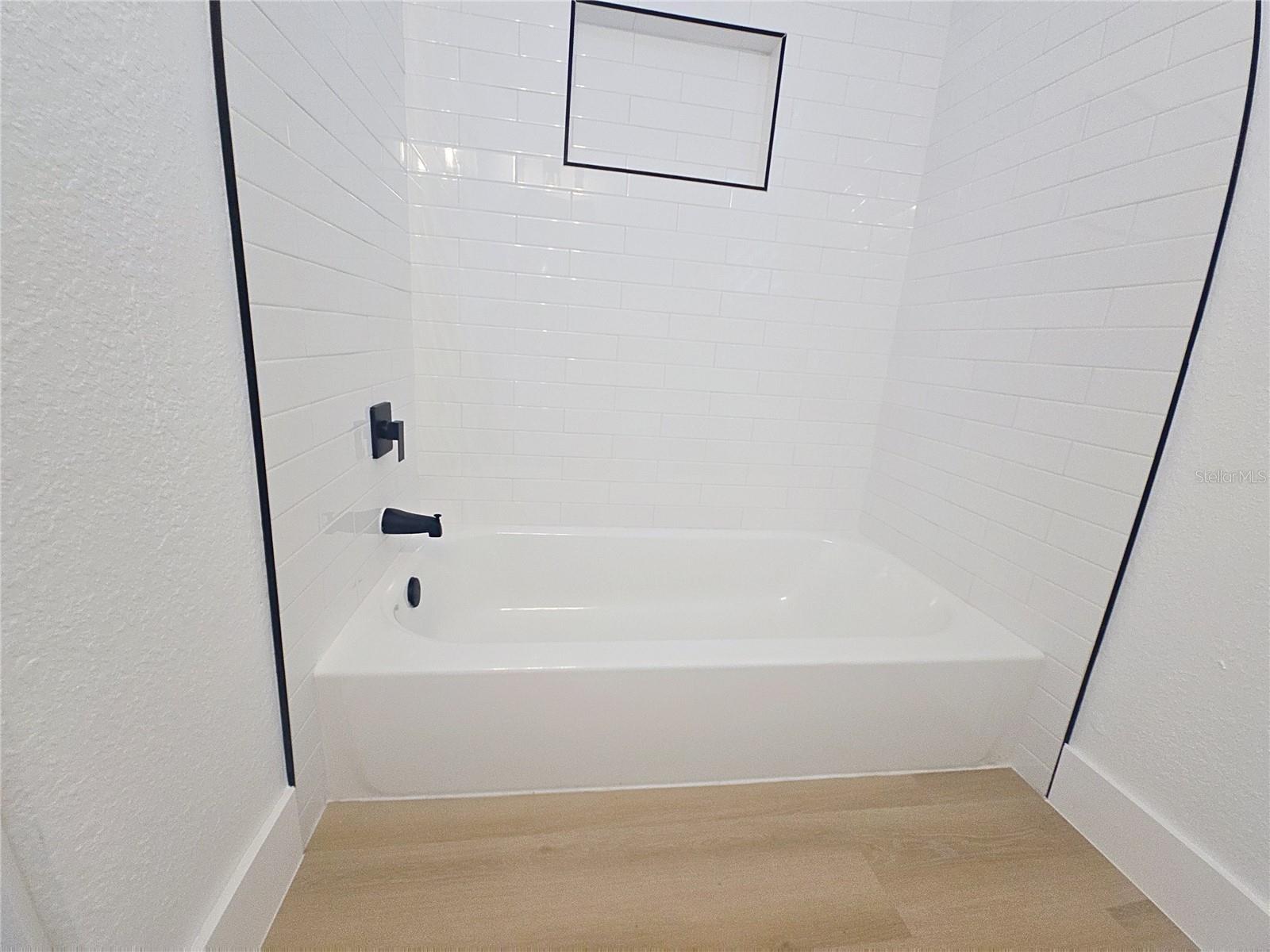 Image 20 of 38 For 1035 15th Avenue S
