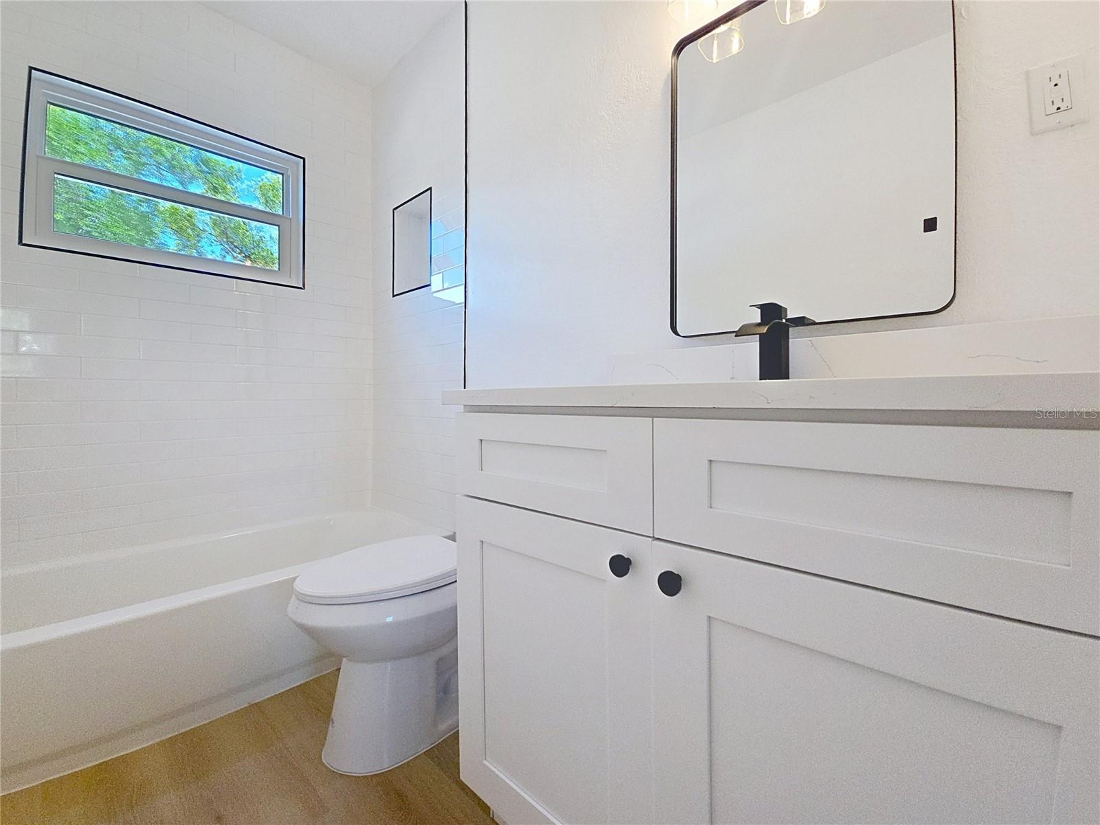 Image 34 of 38 For 1035 15th Avenue S