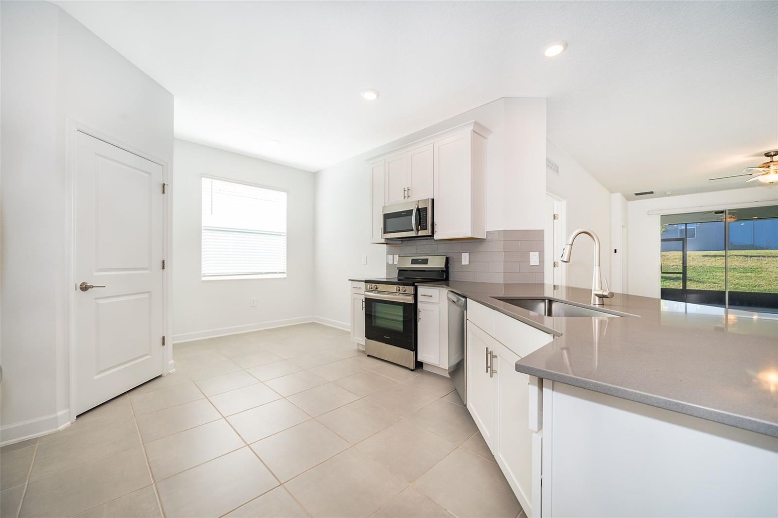 Image 8 of 41 For 4732 Waltham Forest Drive