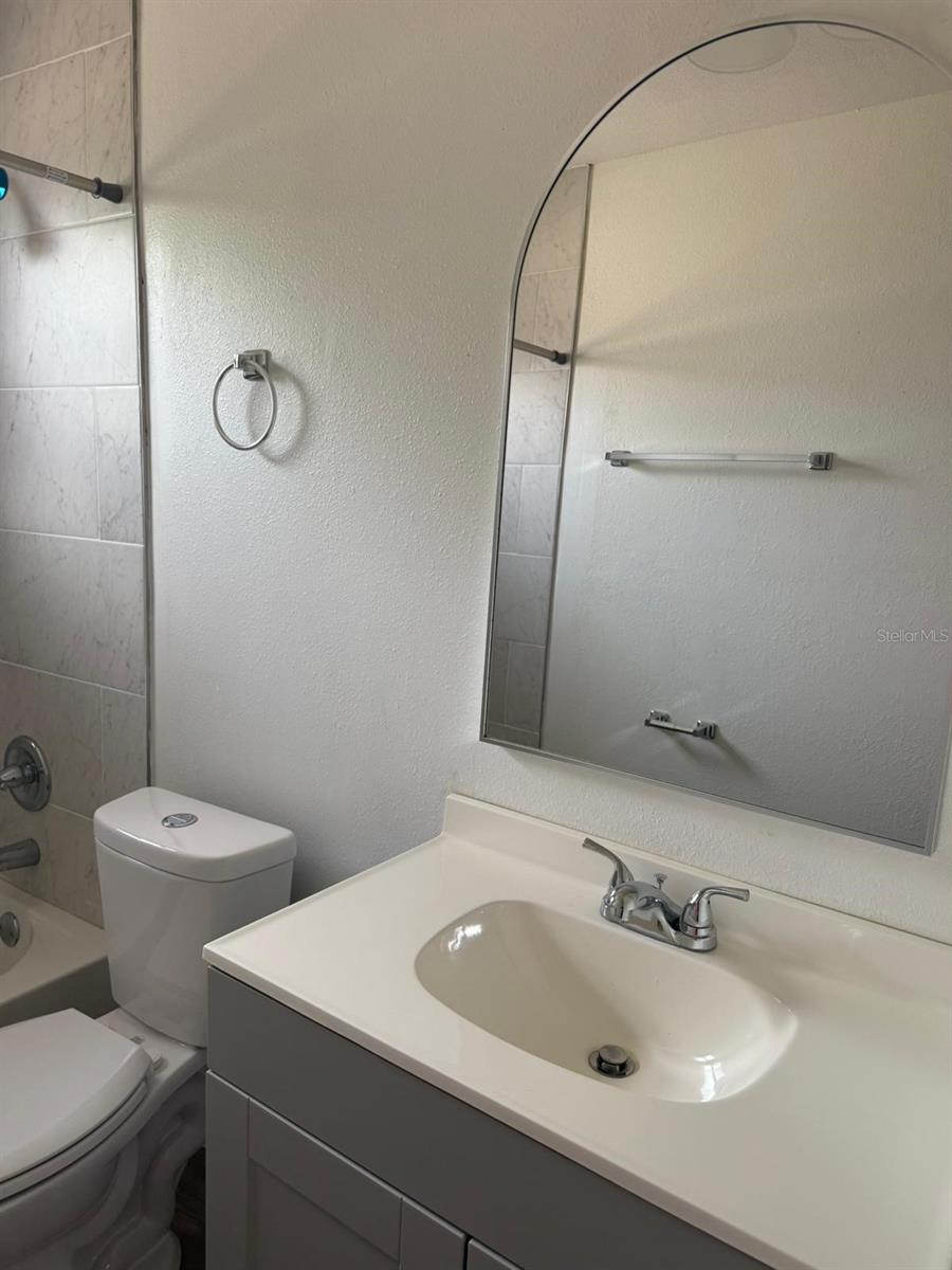 Image 12 of 15 For 500 Las Palmas Circle 675