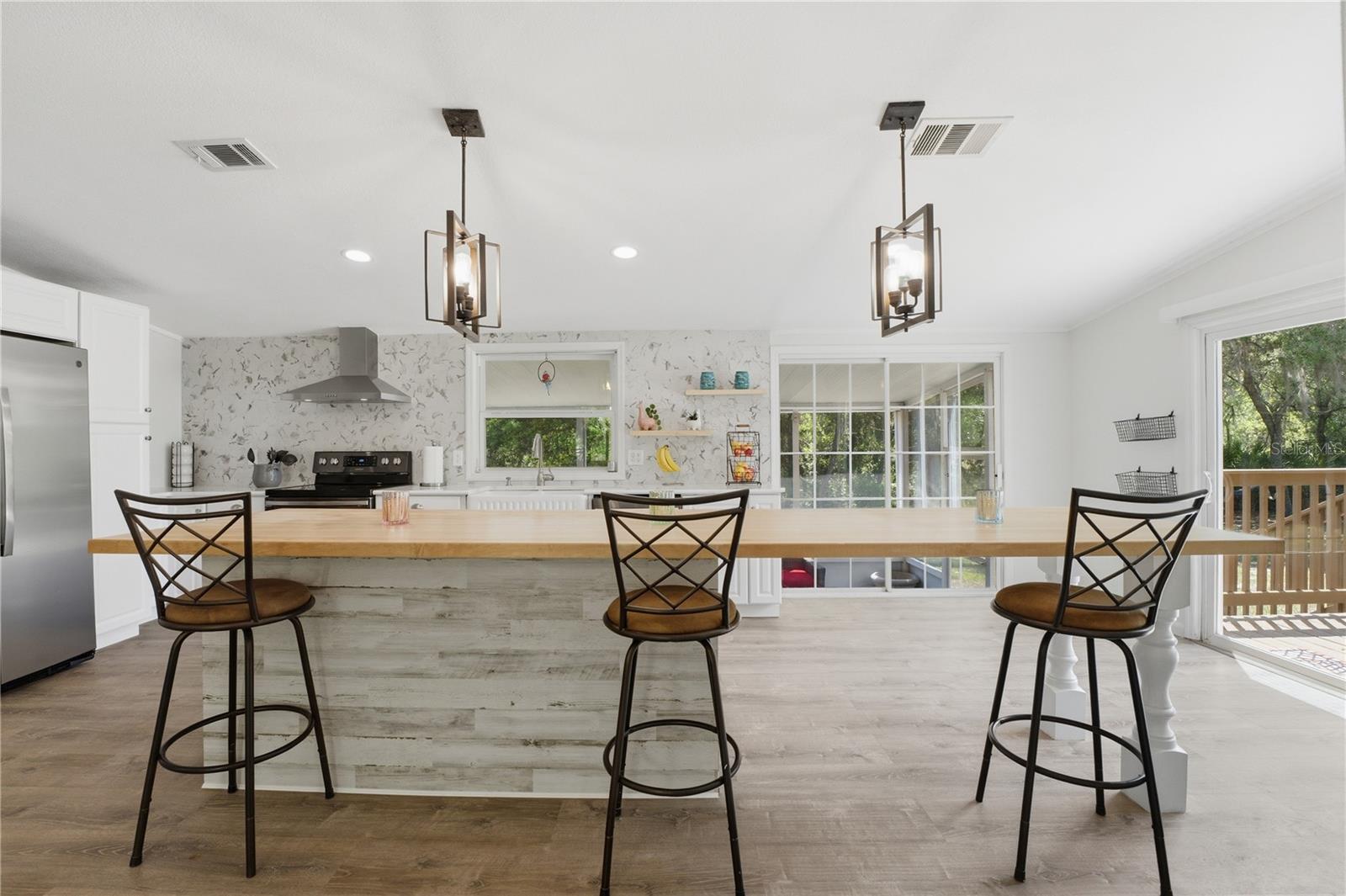 Details for 3105 Walk In Water Road, LAKE WALES, FL 33898