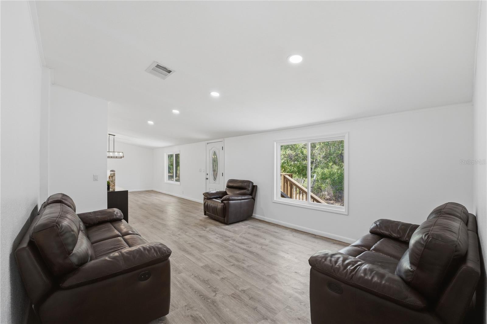 Image 12 of 78 For 3105 Walk In Water Road