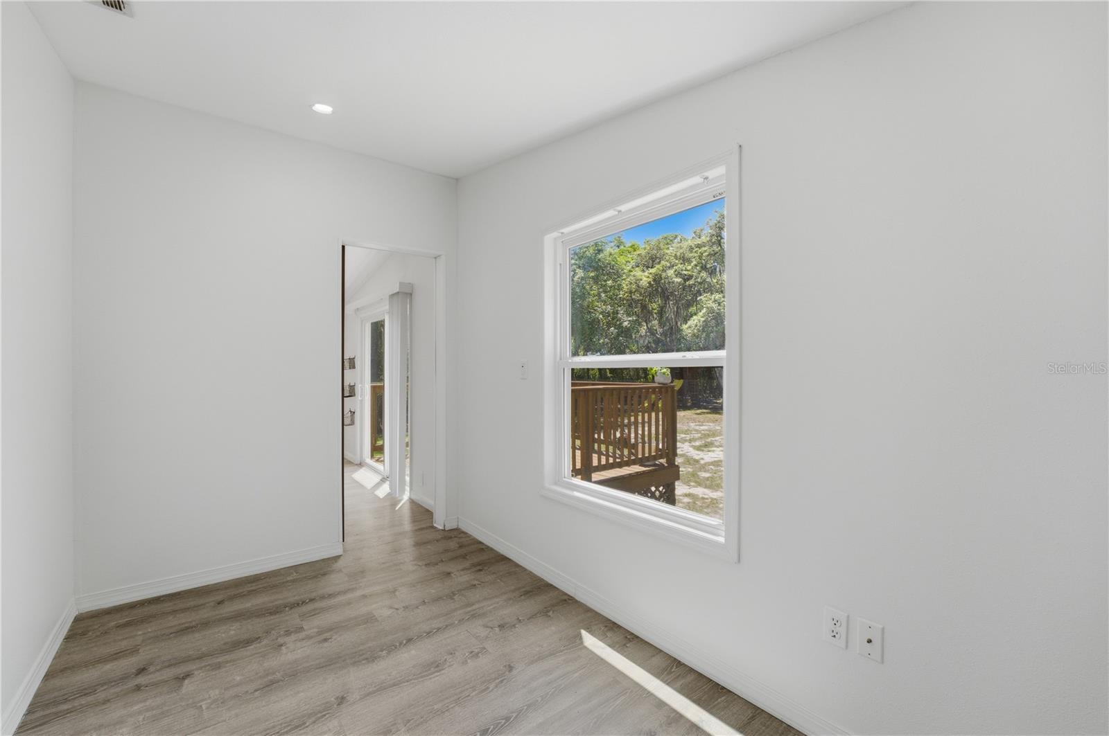 Image 18 of 78 For 3105 Walk In Water Road