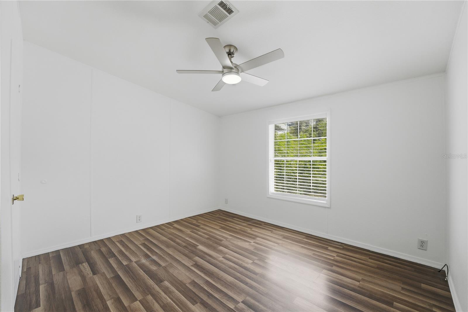 Image 28 of 78 For 3105 Walk In Water Road