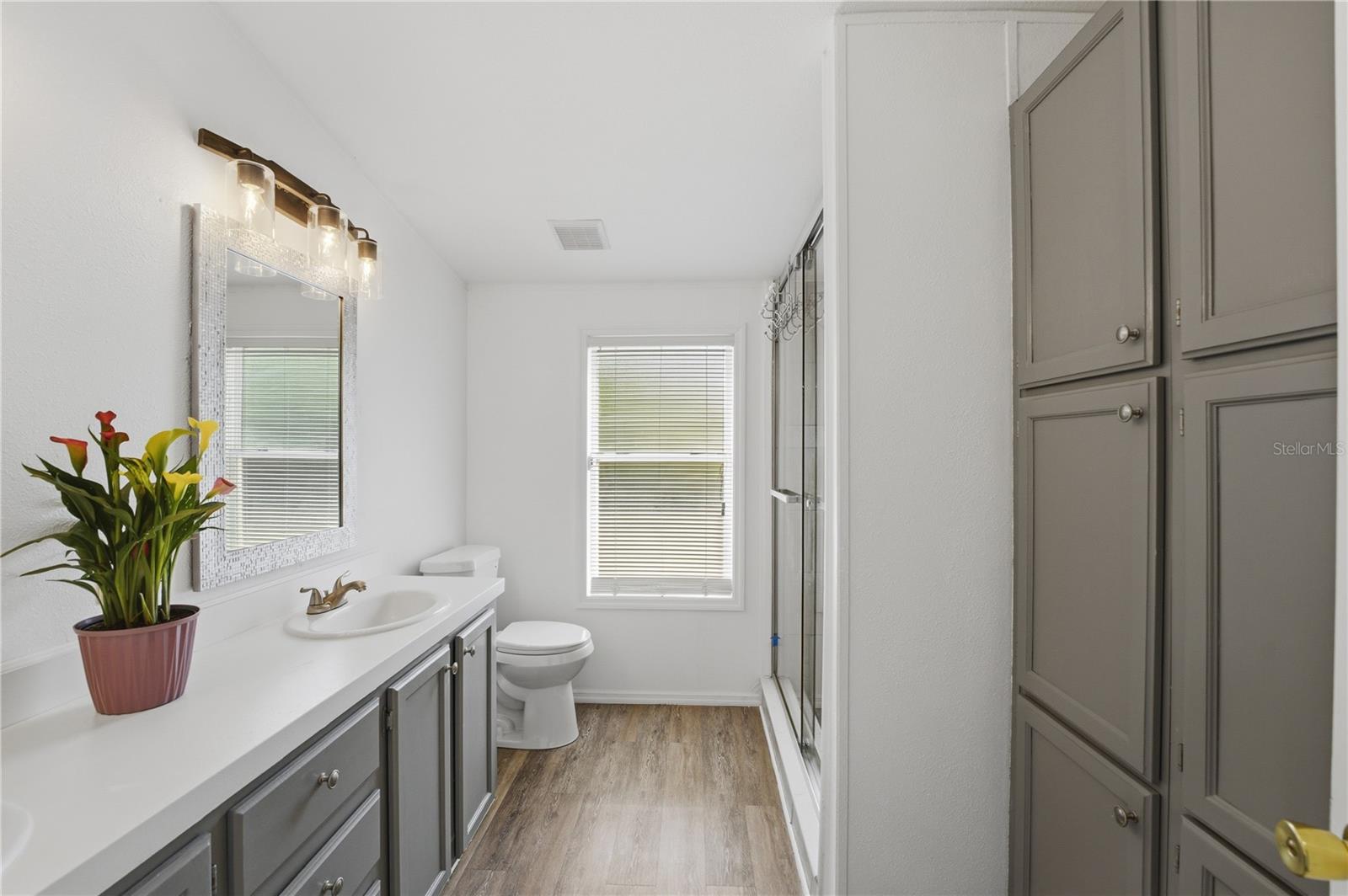 Image 31 of 78 For 3105 Walk In Water Road