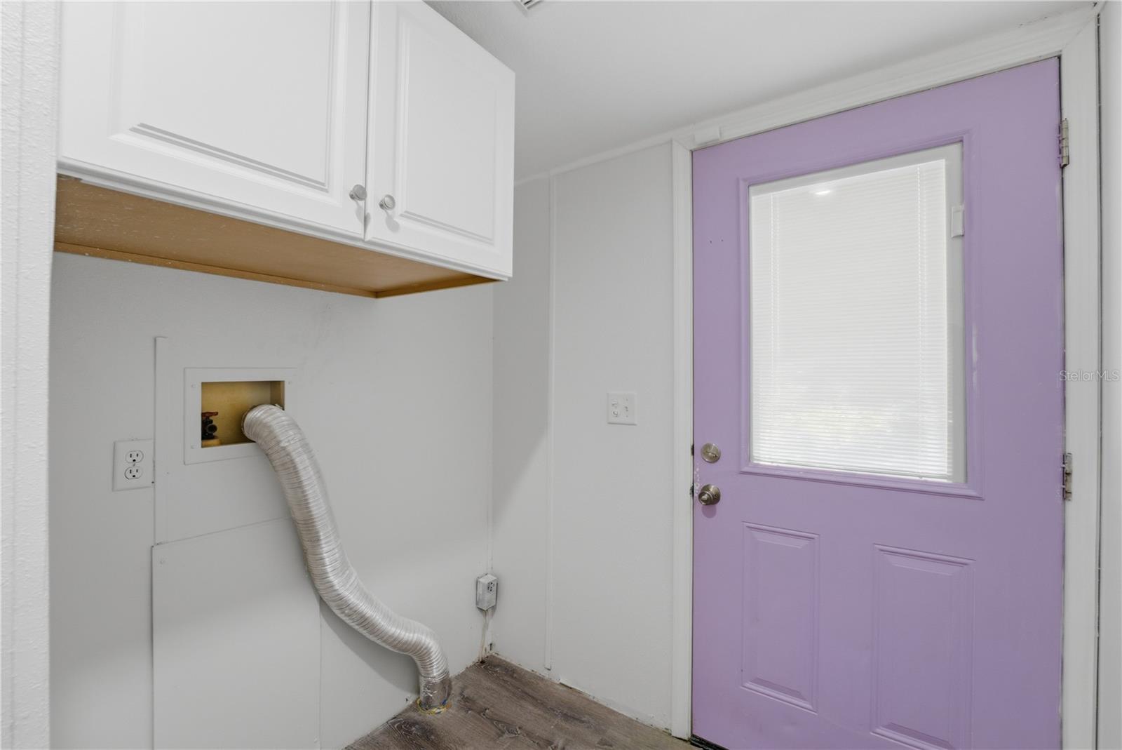 Image 34 of 78 For 3105 Walk In Water Road