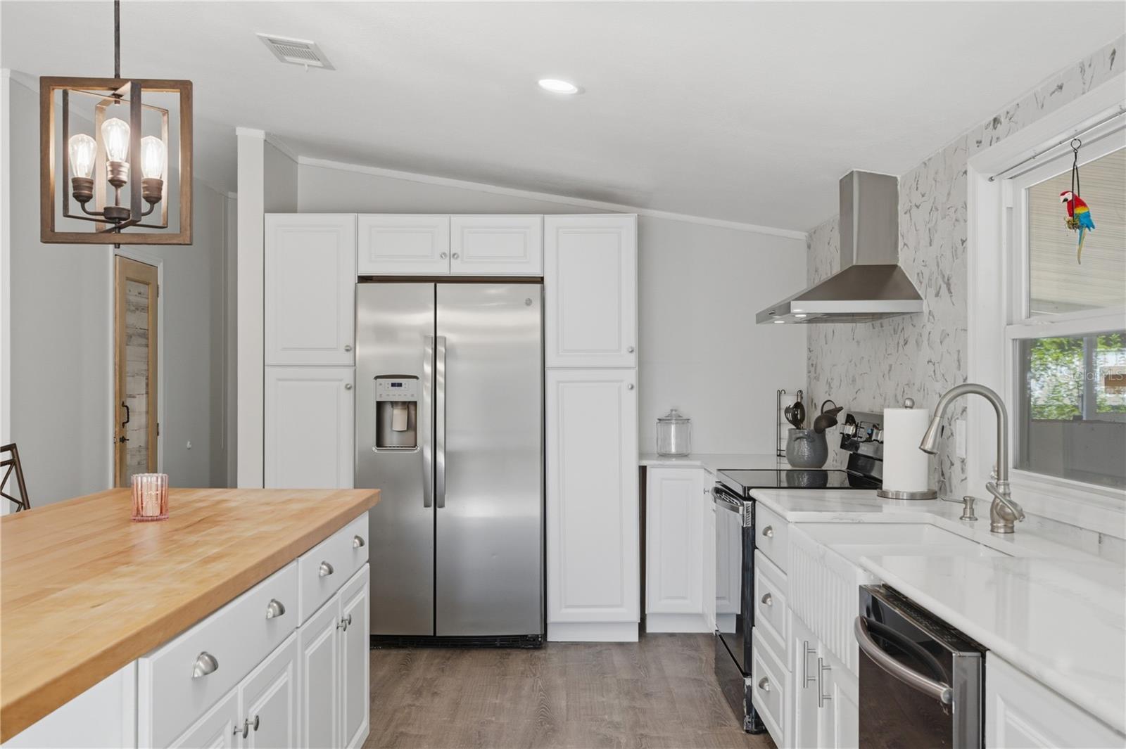 Image 5 of 78 For 3105 Walk In Water Road