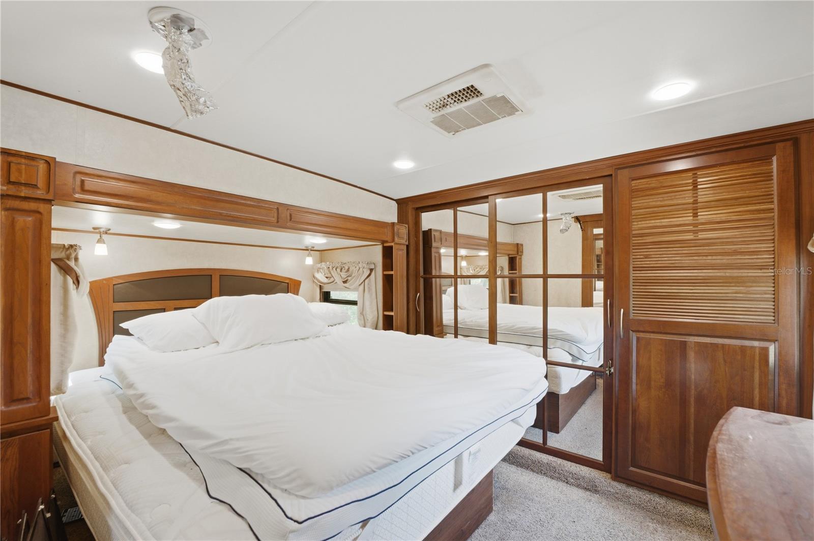 Image 72 of 78 For 3105 Walk In Water Road