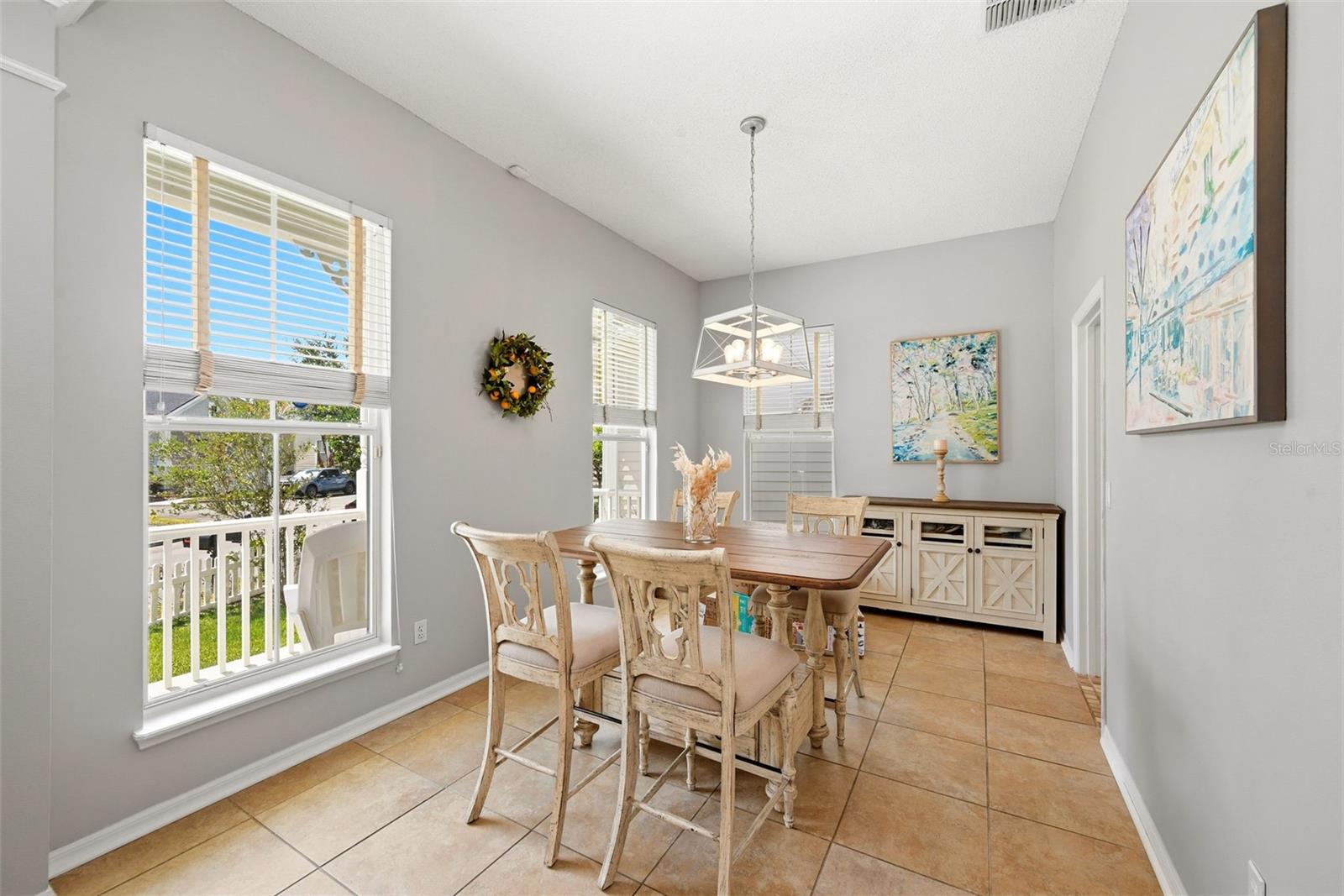 Image 22 of 51 For 103 Grinnell Place