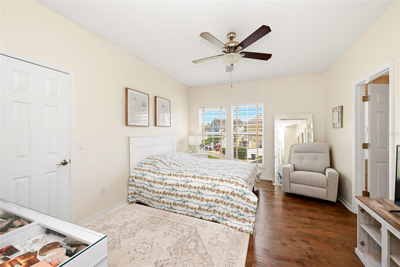 Image 25 of 51 For 103 Grinnell Place