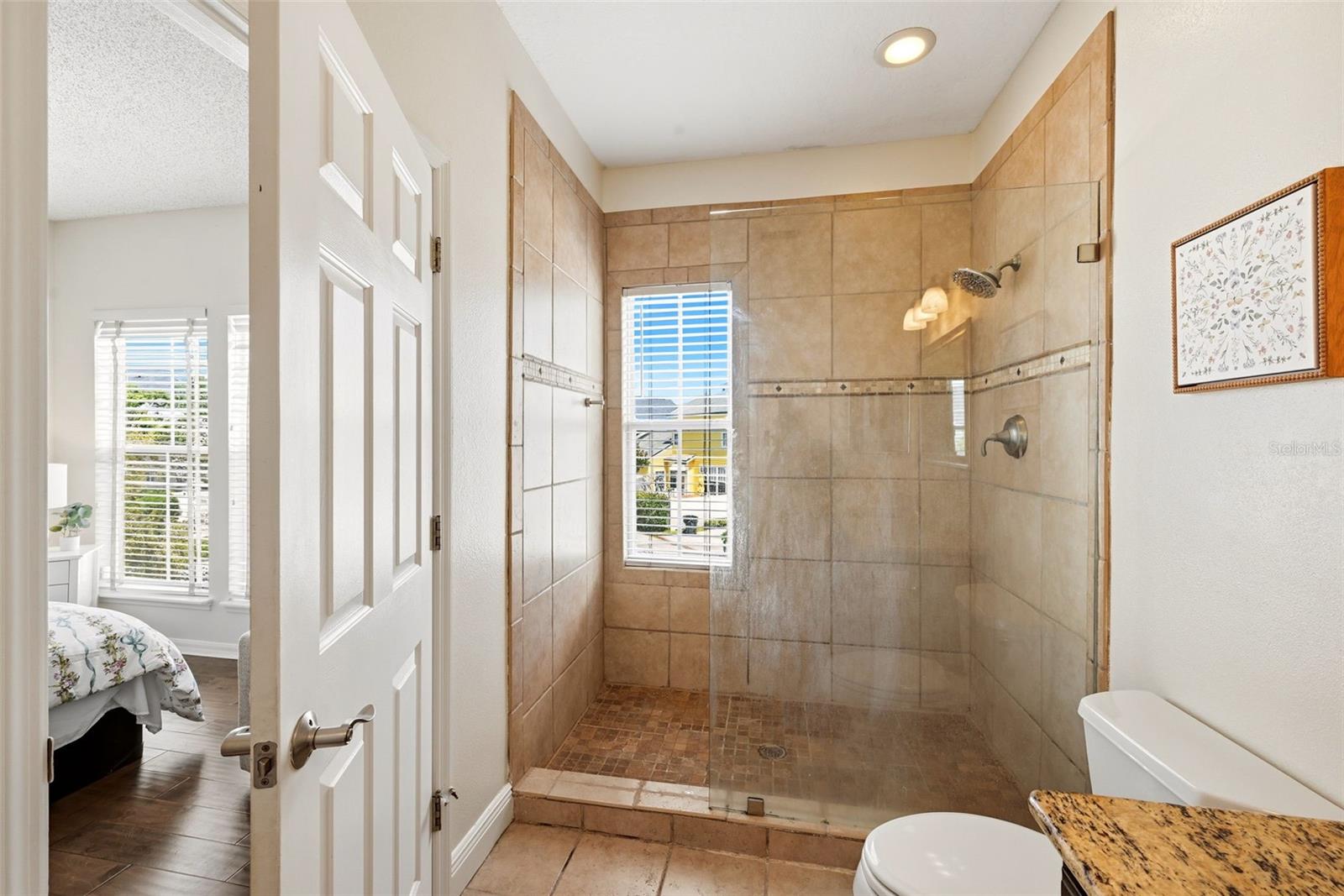 Image 27 of 51 For 103 Grinnell Place