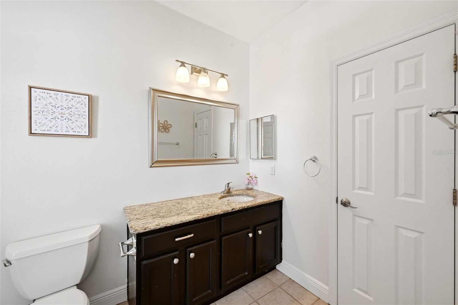 Image 28 of 51 For 103 Grinnell Place