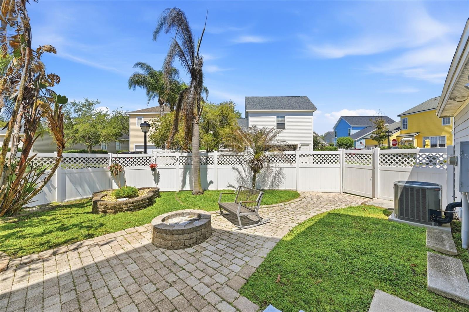 Image 34 of 51 For 103 Grinnell Place