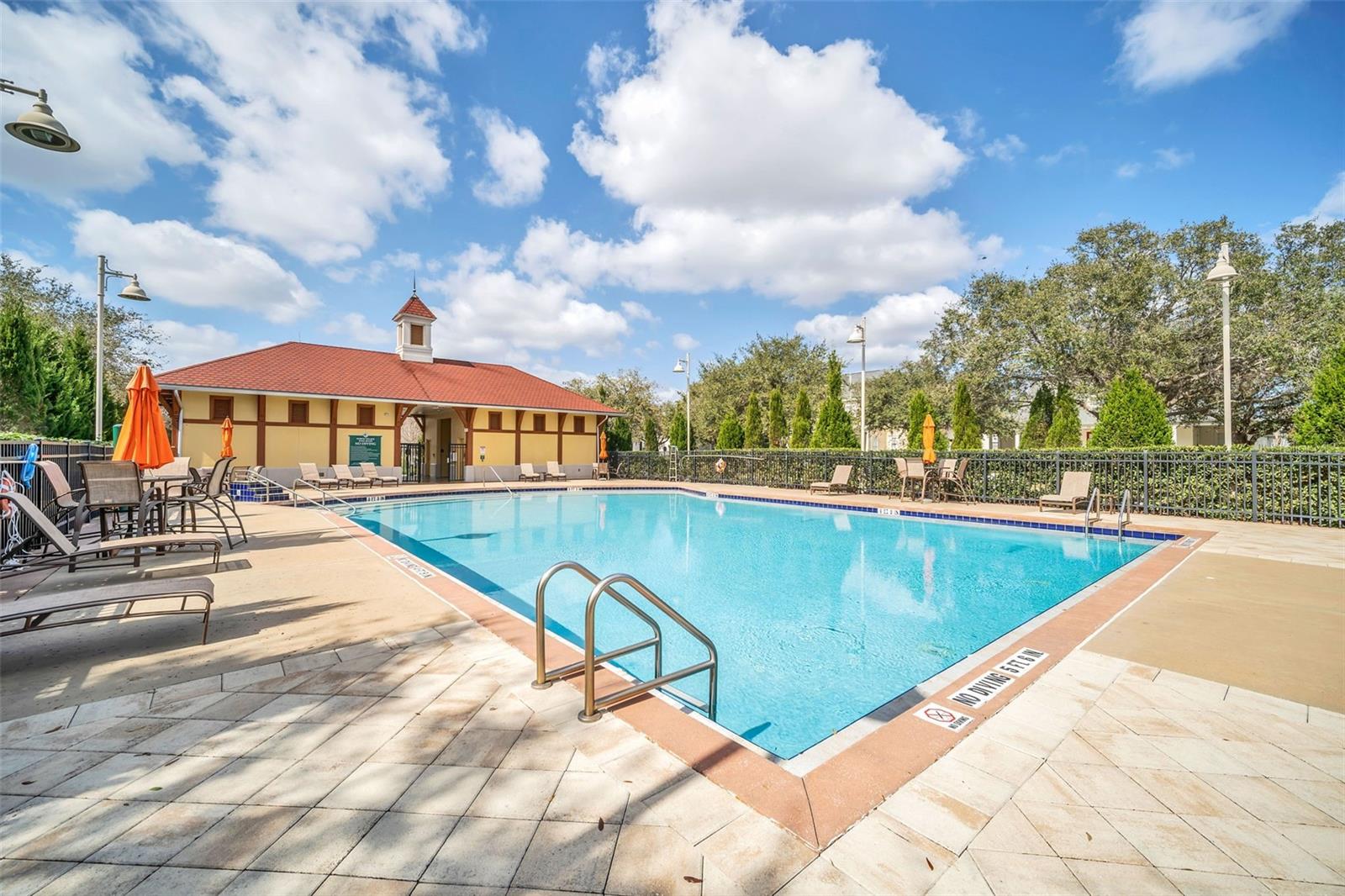 Image 44 of 51 For 103 Grinnell Place