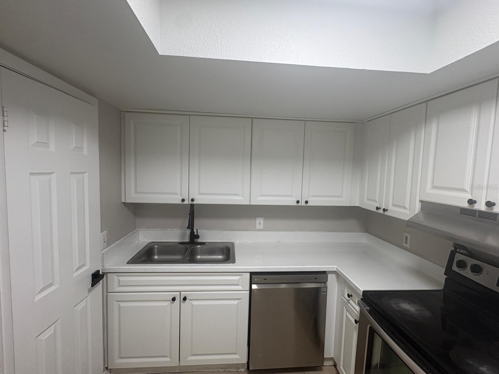 Image 7 of 10 For 9909 Sweepstakes Lane 7