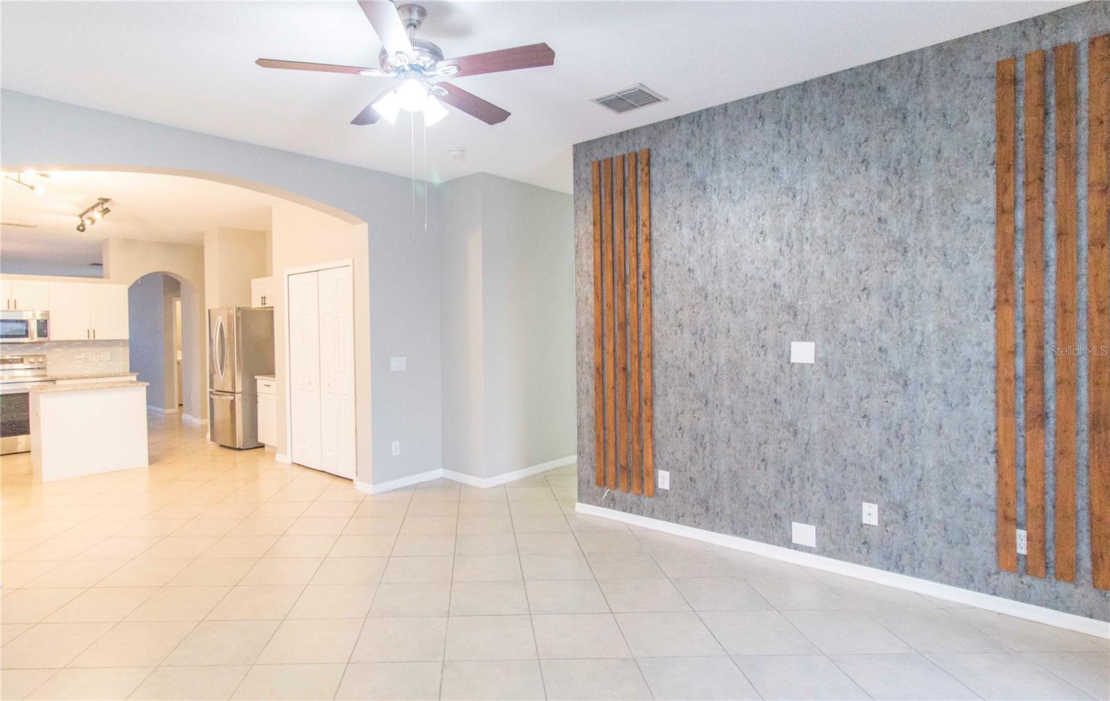 Image 21 of 46 For 2375 Topaz Trail