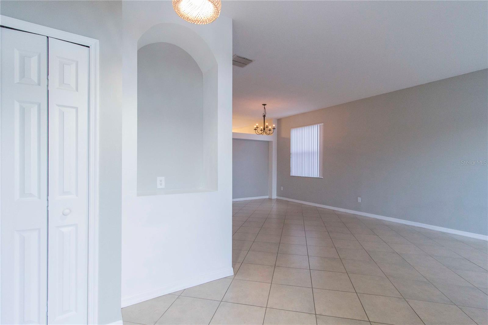 Image 4 of 46 For 2375 Topaz Trail