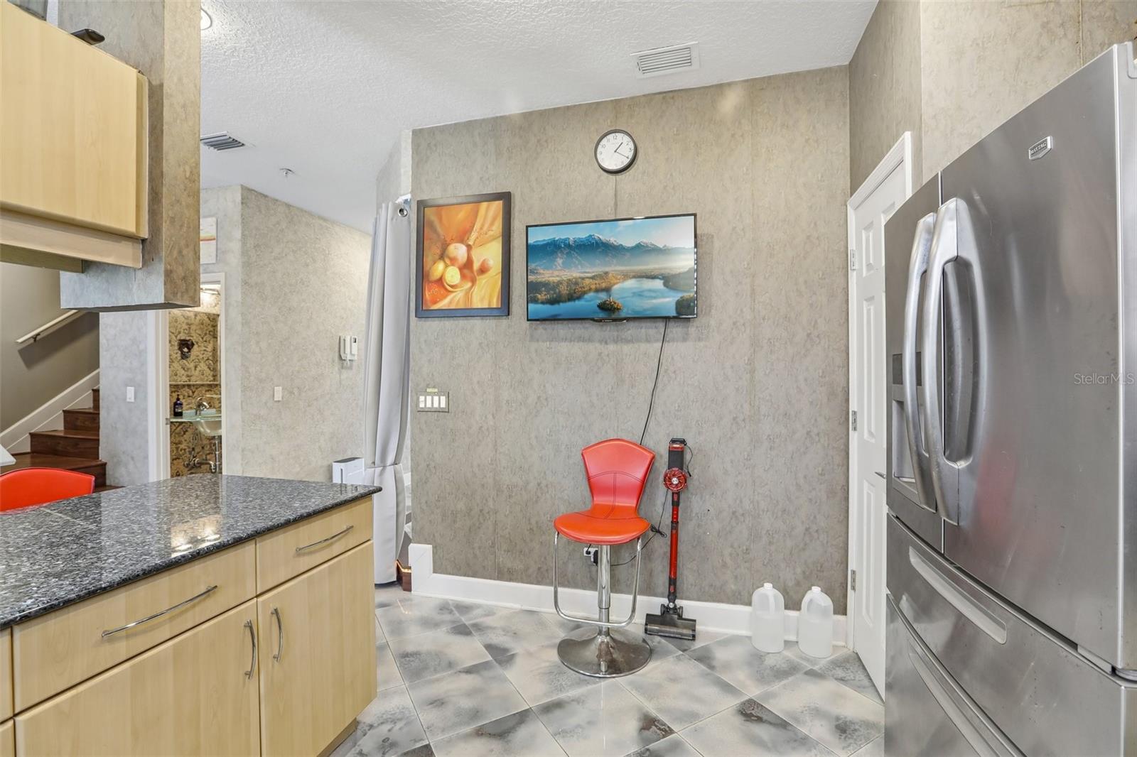 Image 14 of 47 For 113 Yacht Club Circle