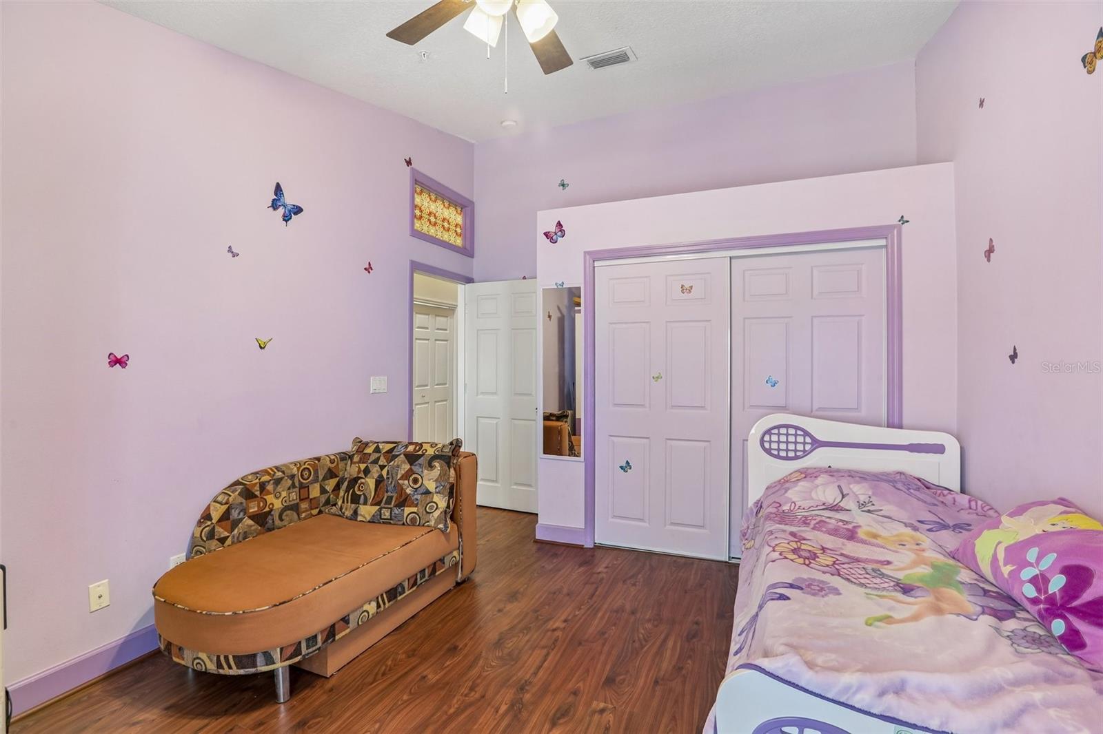 Image 23 of 47 For 113 Yacht Club Circle