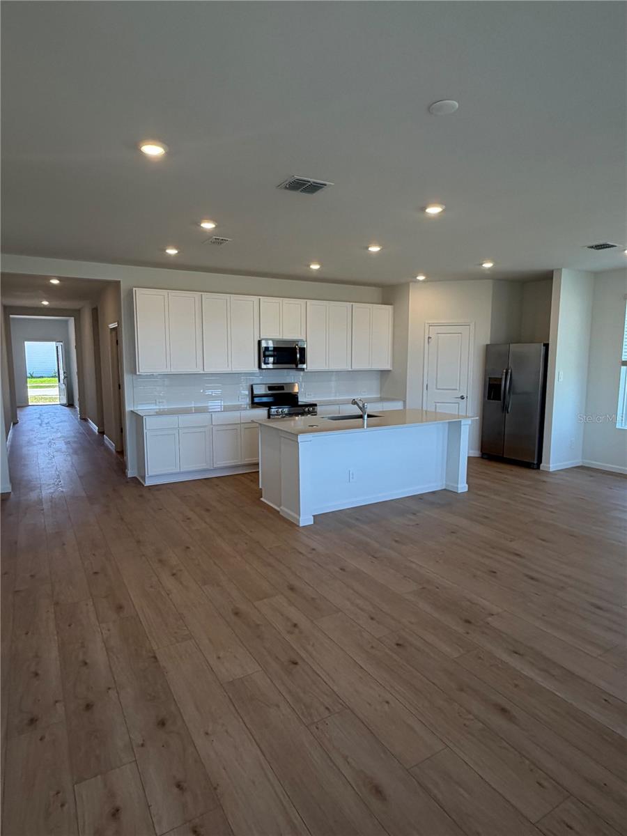 Image 22 of 41 For 4377 Vibernum Avenue