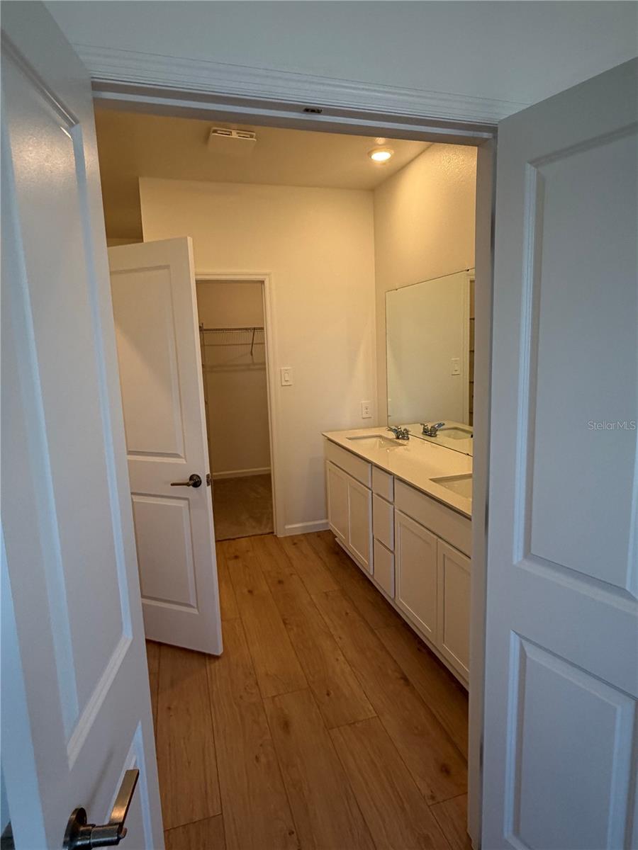 Image 5 of 41 For 4377 Vibernum Avenue