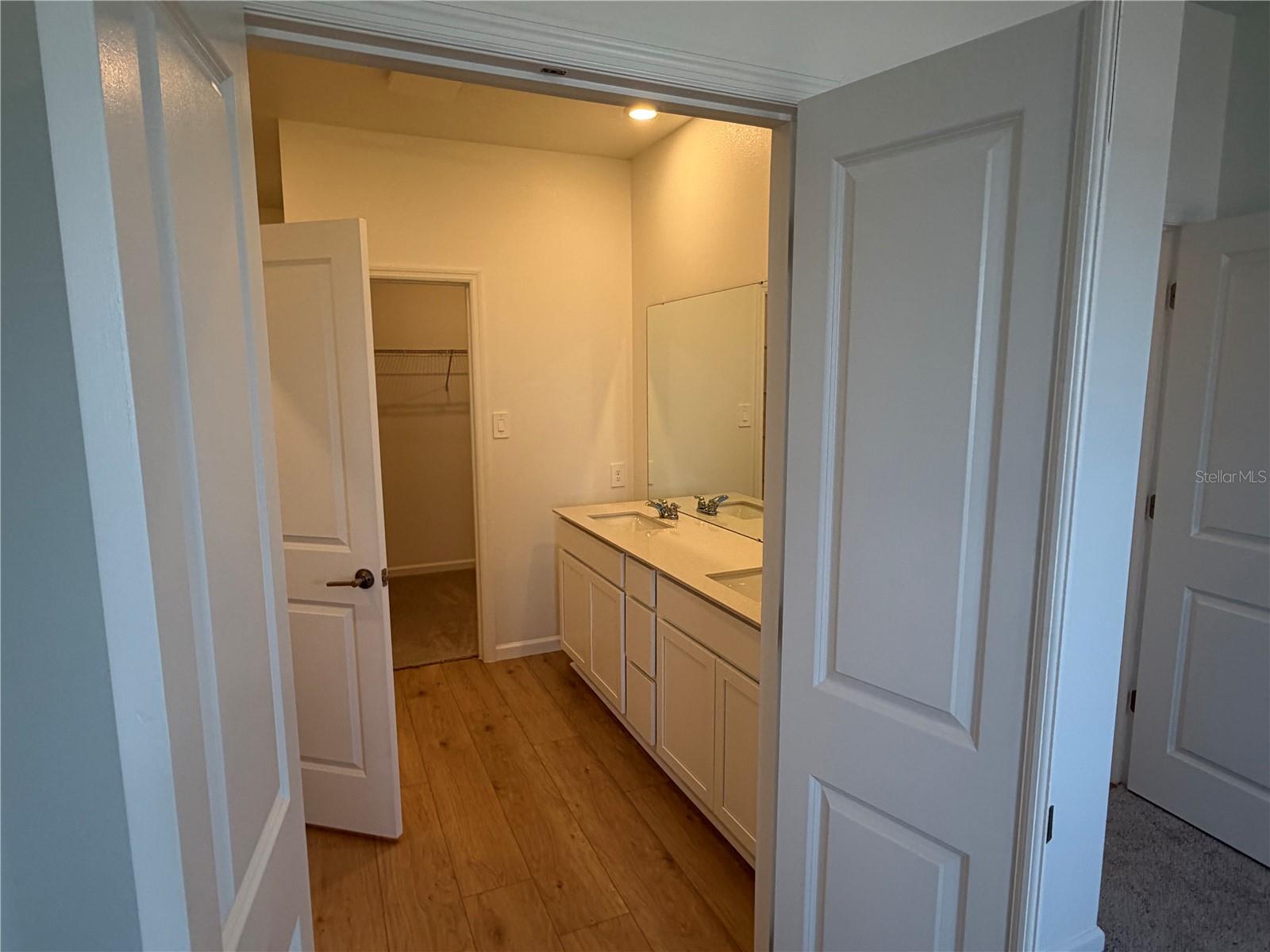 Image 6 of 41 For 4377 Vibernum Avenue