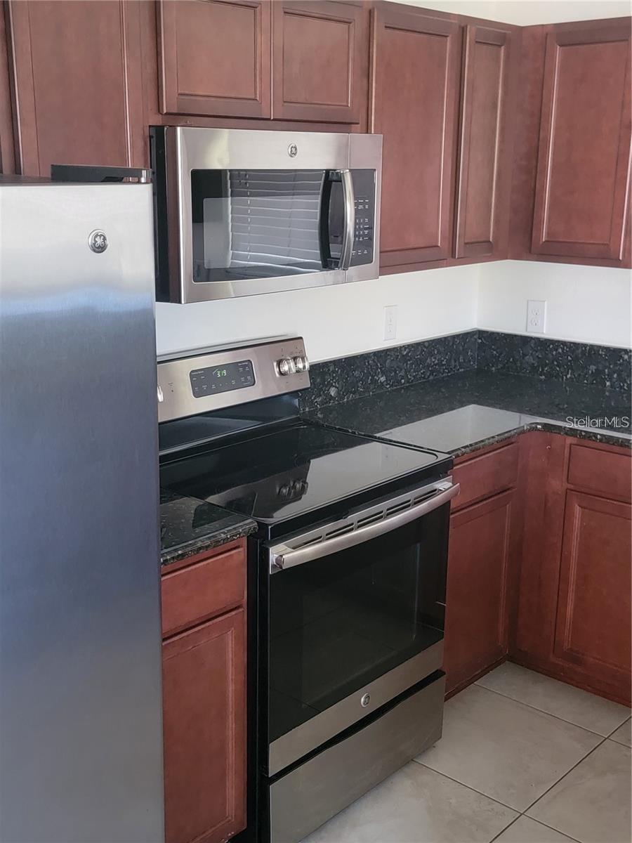 Image 6 of 14 For 1924 Portofino Meadows Boulevard