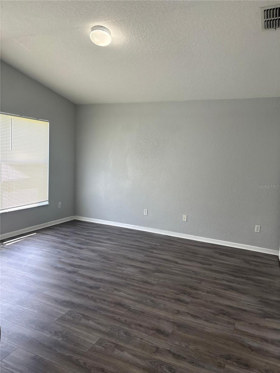 Image 14 of 19 For 2253 Meadow Oak Circle