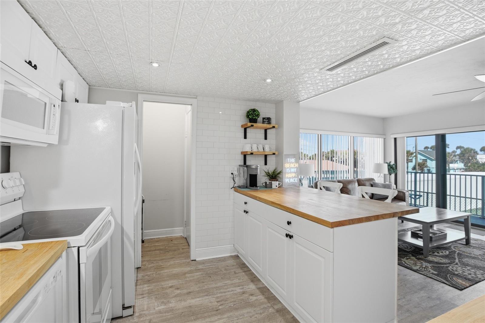 Image 11 of 25 For 1571 Atlantic Avenue 2120