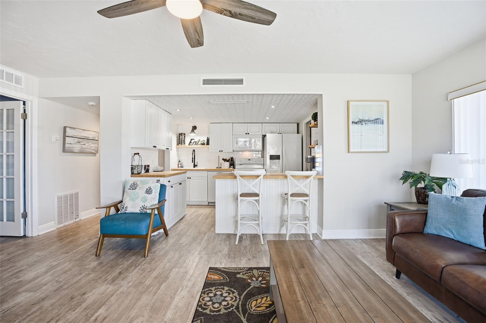 Image 8 of 25 For 1571 Atlantic Avenue 2120