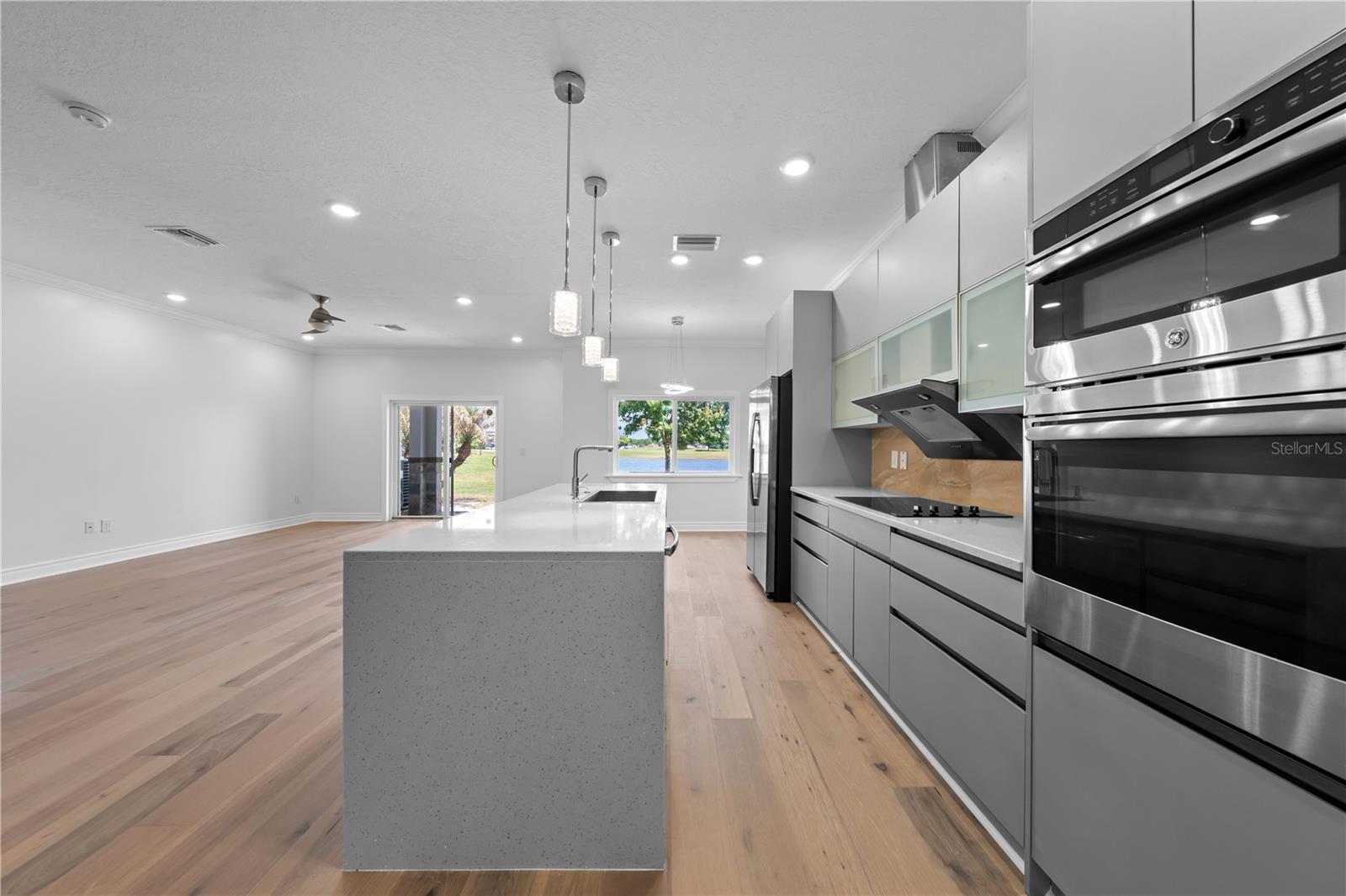 Image 16 of 86 For 1935 Greenbriar Terrace