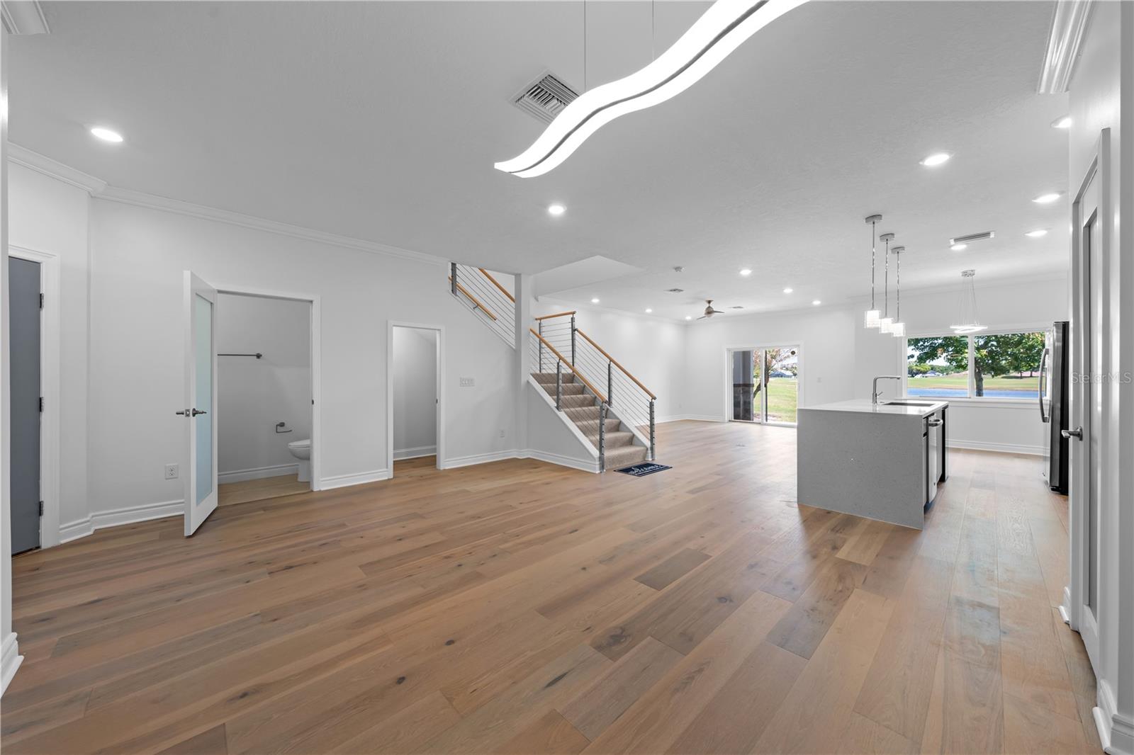 Image 23 of 86 For 1935 Greenbriar Terrace