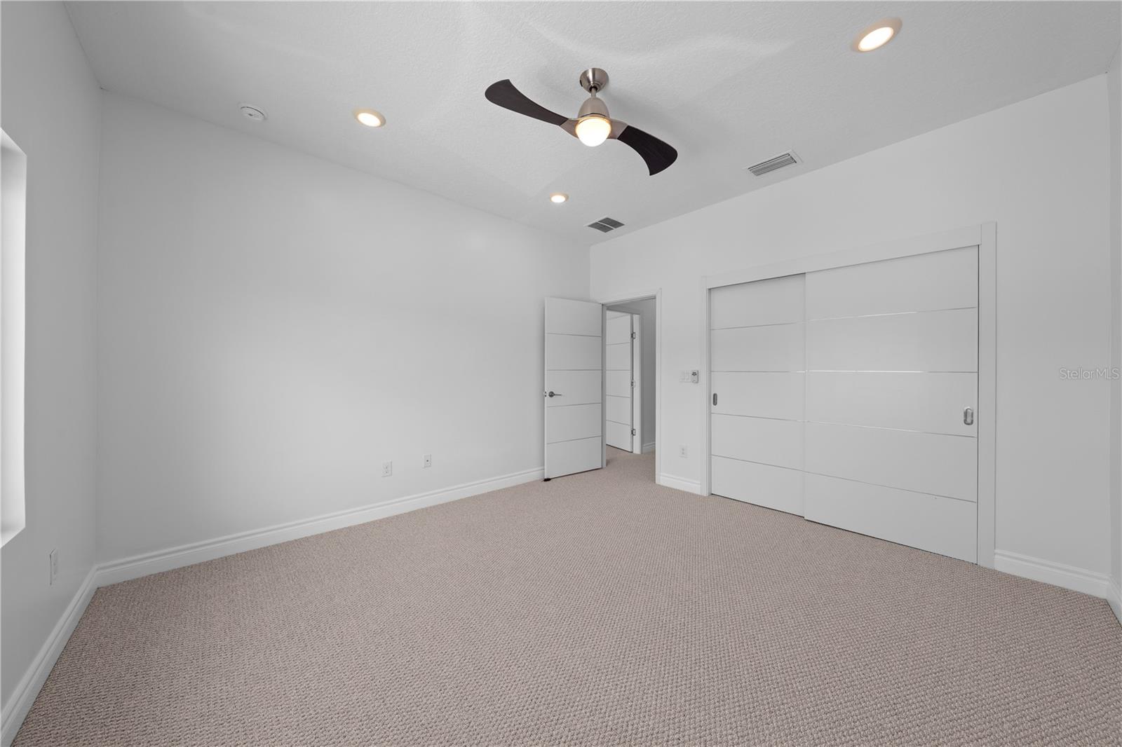 Image 34 of 86 For 1935 Greenbriar Terrace