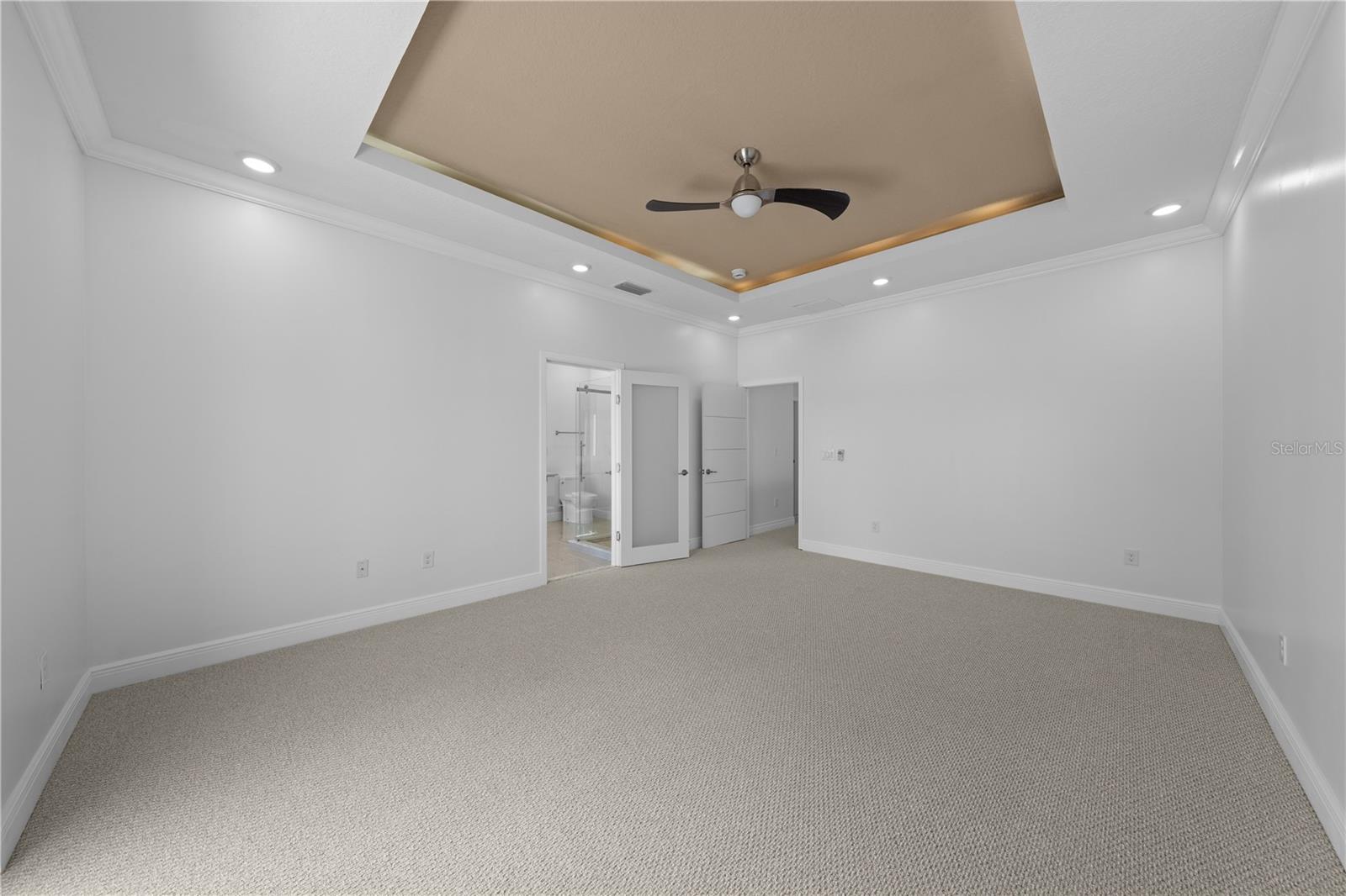 Image 37 of 86 For 1935 Greenbriar Terrace