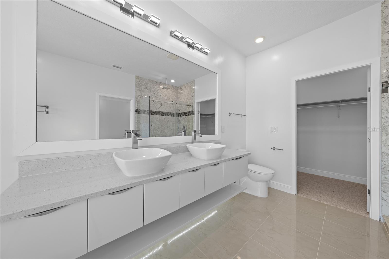 Image 40 of 86 For 1935 Greenbriar Terrace