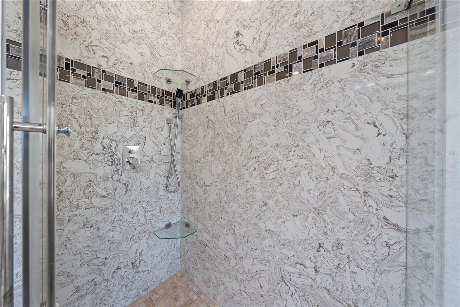 Image 41 of 86 For 1935 Greenbriar Terrace